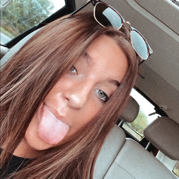 Meet your Posher, Rylie - Picture 1 of 1